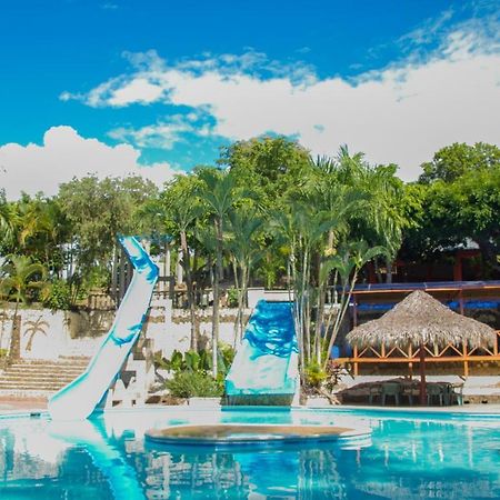 Hotel Colinas Del Rey Hato Mayor Del Rey Esterno foto