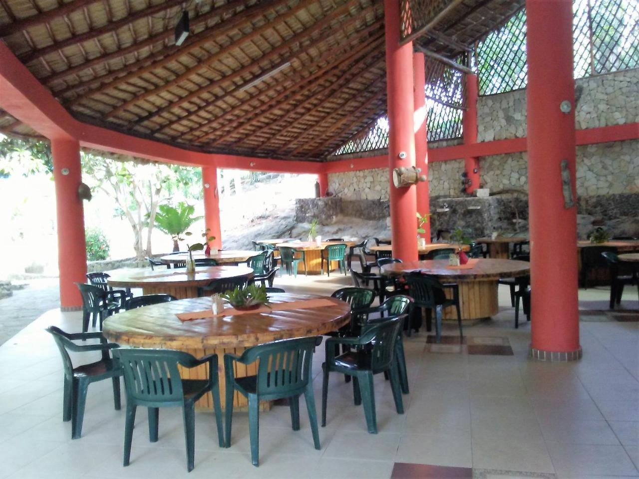 Hotel Colinas Del Rey Hato Mayor Del Rey Esterno foto