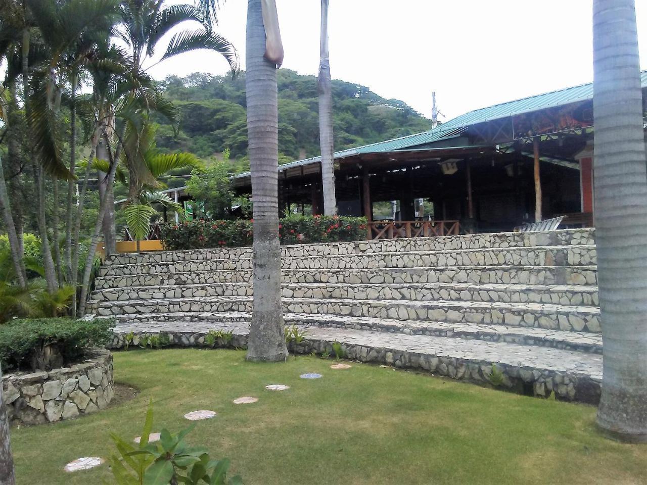 Hotel Colinas Del Rey Hato Mayor Del Rey Esterno foto